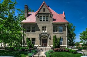 Haunted Cornerstone Mansion Bed and Breakfast