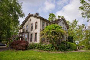 Haunted Bush House Museum